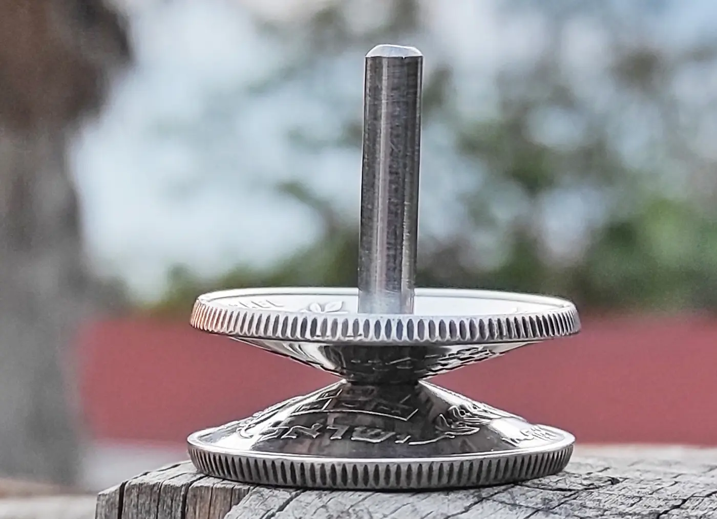 סביבונים מיוחדים עשויים בעבודת יד ממטבעות