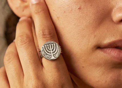 טבעת מנורה - עשויה משני   מטבעות ישראליים